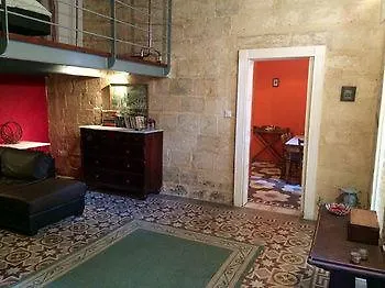 Valletta Traditional Houses 0*,